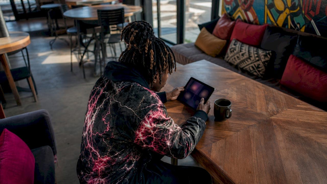Fan Circle: How Hip-Hop Fans Connect and Belong